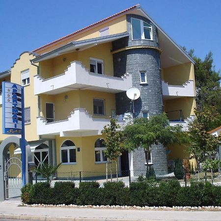 Apartments San Sukošan Exteriör bild