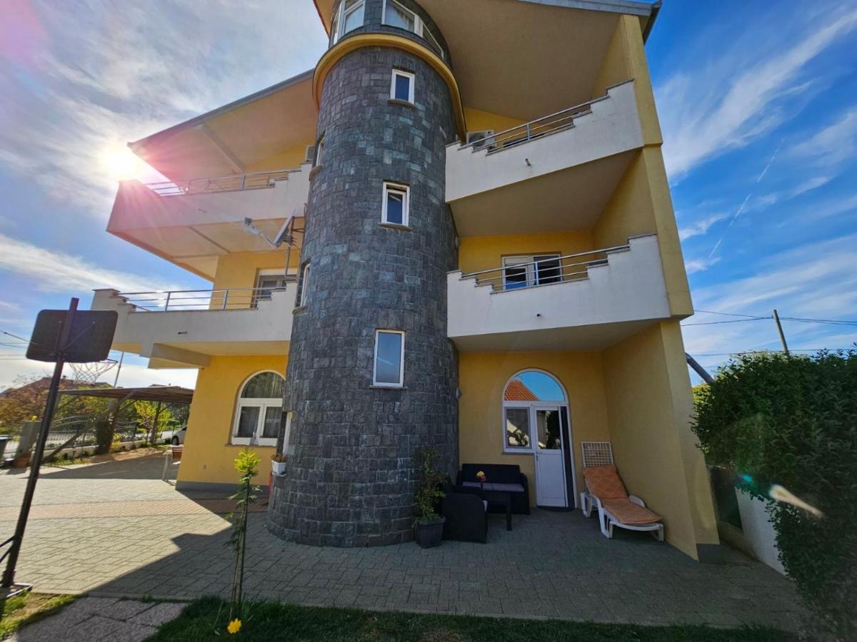 Apartments San Sukošan Exteriör bild