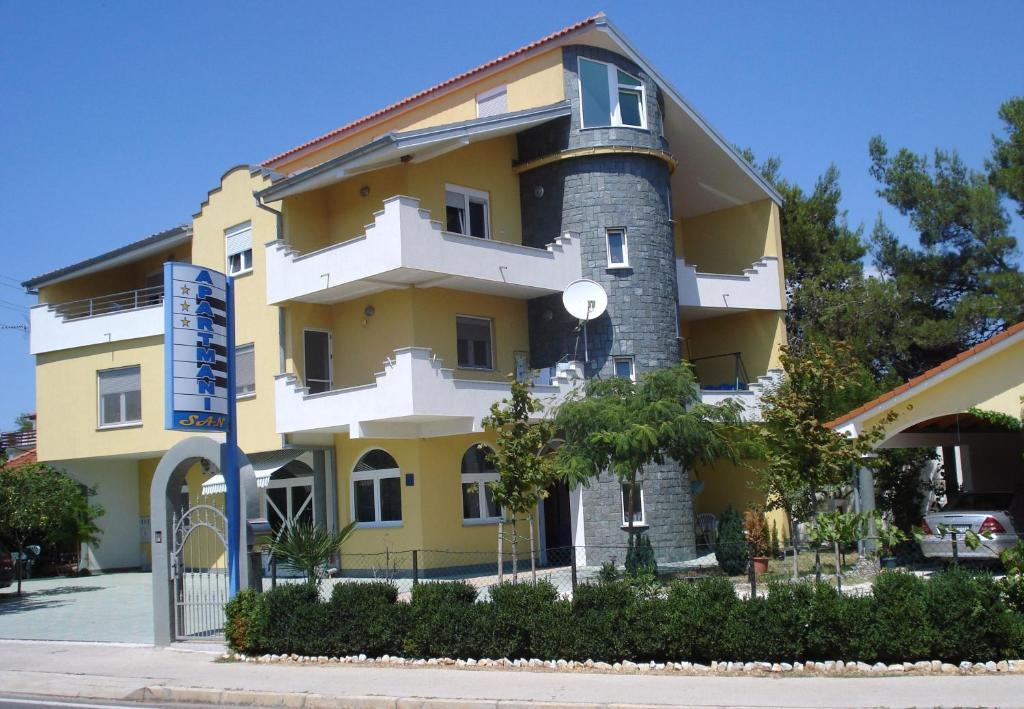 Apartments San Sukošan Exteriör bild
